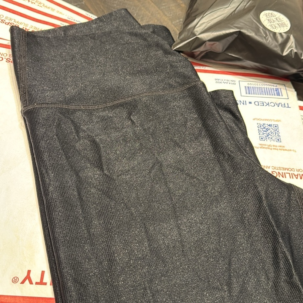 AERIE AE AMERICAN EAGLE OFFLINE Black Leggings SIZE LARGE WOMENS